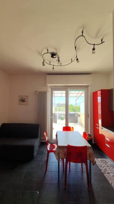 Apartamento Tiziana Attico E Terrazzo Turín Exterior foto
