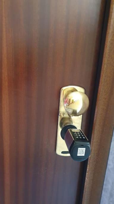 Apartamento Tiziana Attico E Terrazzo Turín Exterior foto