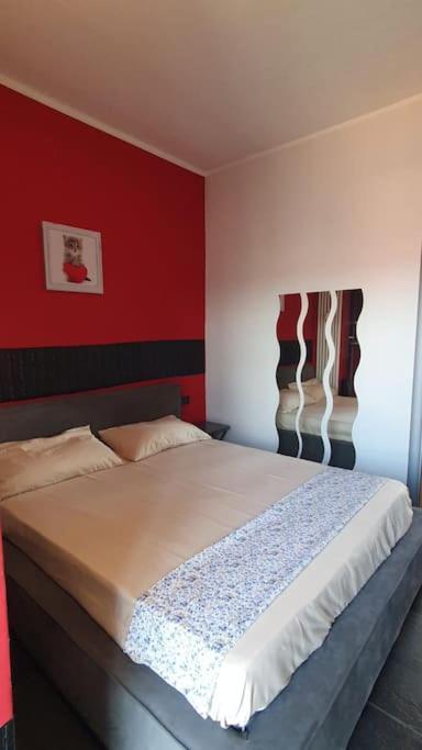 Apartamento Tiziana Attico E Terrazzo Turín Exterior foto